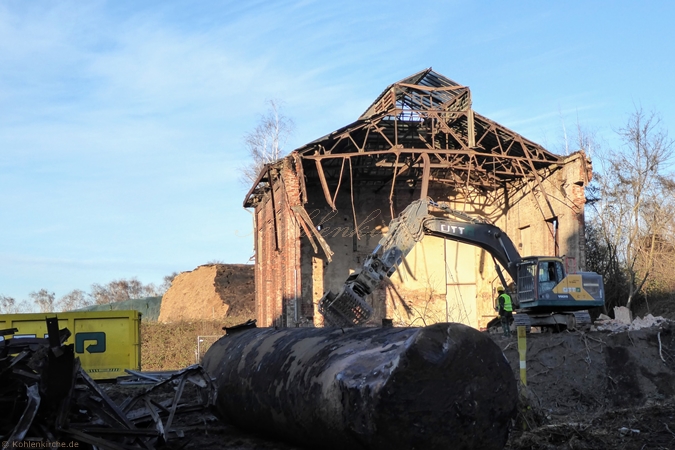 Die Benzolfabrik wird abgerissen. - Stand Januar 2022 Kohlenkirche: Benzolfabrik