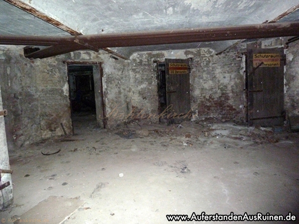 Der Keller im Verwaltungsgebäude der Kohlenkirche. - Stand Juni 2010 Kohlenkirche: Danksagung Bilder
