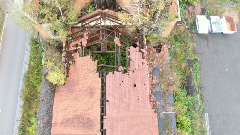 Die ersten Maßnahmen wurden getroffen. Die Bäume wurden von der Kohlenkirche entfernt. - Stand Oktober 2019 Kohlenkirche: Bäume fällen