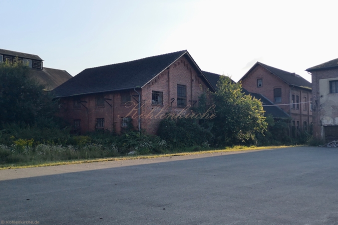 Die erste Ammoniakfabrik am Georgschacht. - Stand: August 2021 Kohlenkirche: Weitere Gebäude - Ammoniakfabrik