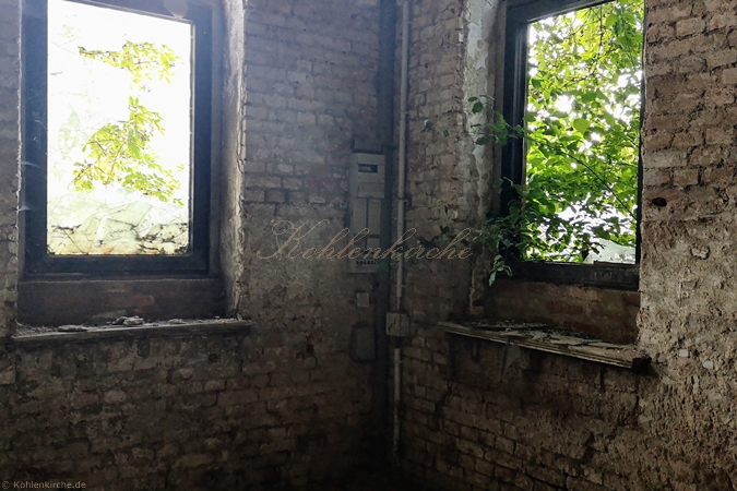 Die erste Ammoniakfabrik am Georgschacht. - Stand: August 2021 Kohlenkirche: Weitere Gebäude - Ammoniakfabrik