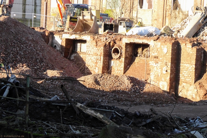 Die Grundmauern der Ammoniakfabrik am Georgschacht. - Stand: Februar2022 Kohlenkirche: Weitere Gebäude - Ammoniakfabrik