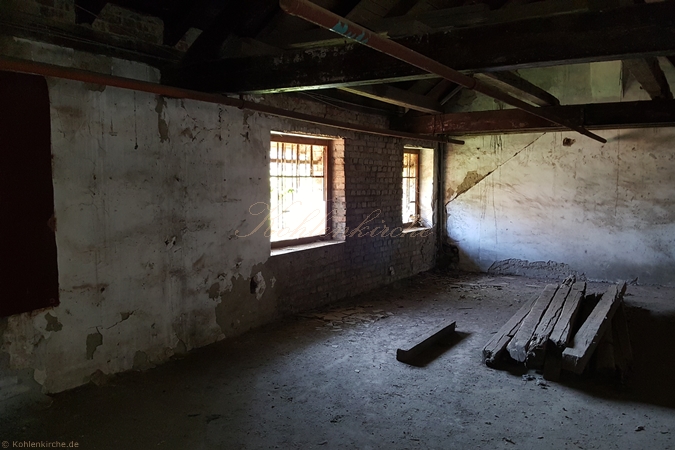 Die erste Ammoniakfabrik am Georgschacht. - Stand: April 2019 Kohlenkirche: Weitere Gebäude - Ammoniakfabrik