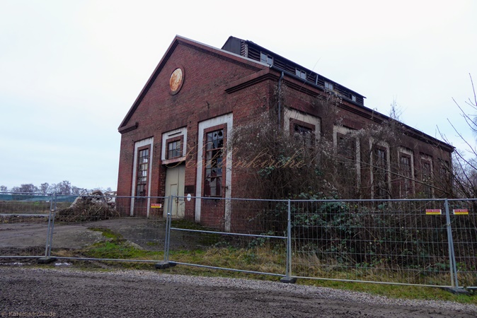 Die letzten Aufnahme vom Gaskompressorenhaus am Georgschacht. - Stand: Januar 2022 Kohlenkirche: Weitere Gebäude - Gaskompressorenhaus
