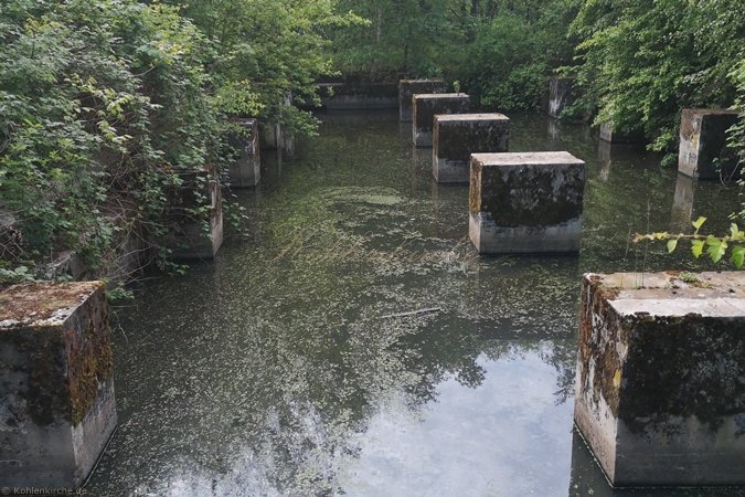 Kohlenkirche: Weitere Gebude - Khlwasseranlage