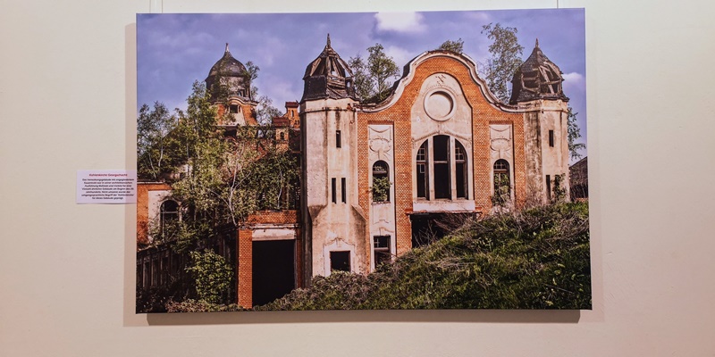 Die Waschkaue der Kohlenkirche. Kohlenkirche: Fotoausstellung über die Kohlenkirche