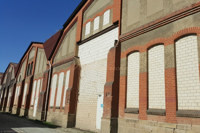 Die zweite, dritte und vierte Werkstatt von der Ostseite. - Stand: Juni 2019 Kohlenkirche: Werkstätten